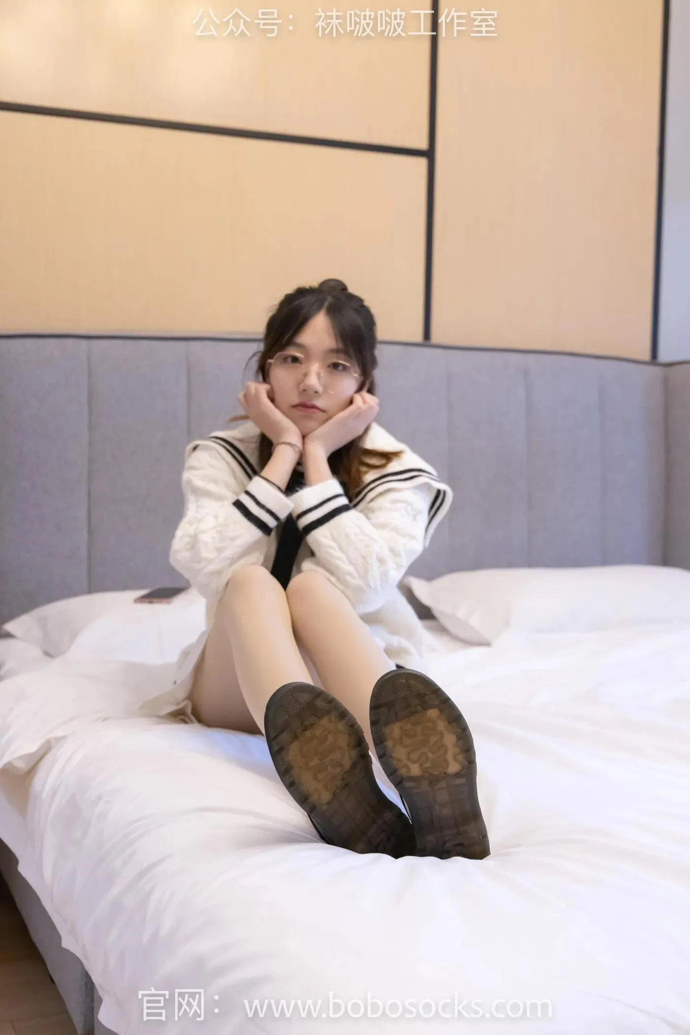 [BoBoSocks袜啵啵]NO.117 小甜豆-黑皮鞋、厚肉丝 [135P]插图1